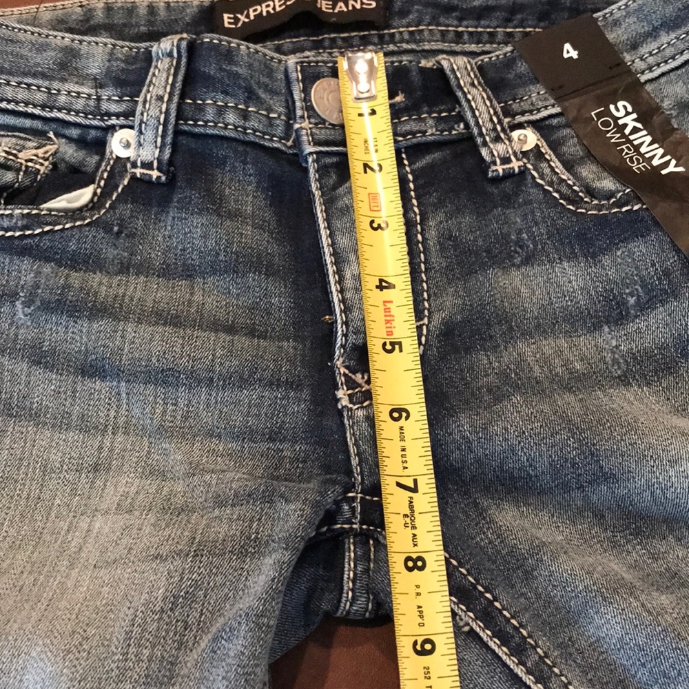 🎁EXPRESS Distressed Jeans - Picture 8 of 13